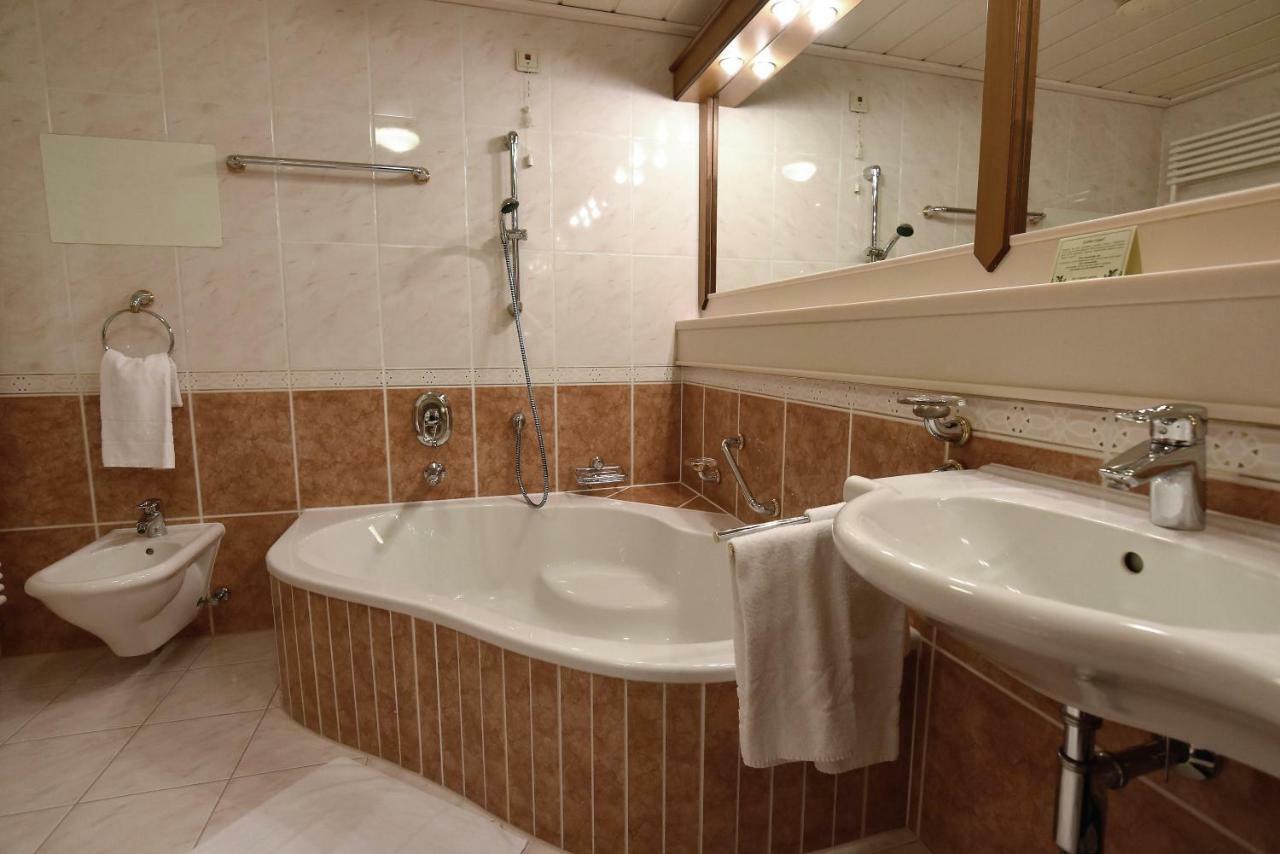Reduce Hotel Thermal Adults Only Bad Tatzmannsdorf Eksteriør bilde